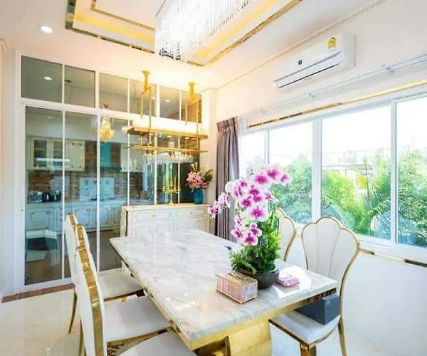 Thebloom Poolvilla Holiday home *